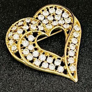Vintage Rhinestone Crystal Brooch Lacy Filigree Heart Gold Tone BEAUTIFUL 1486